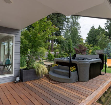 Sparx 6 Person Plug and Play - Black